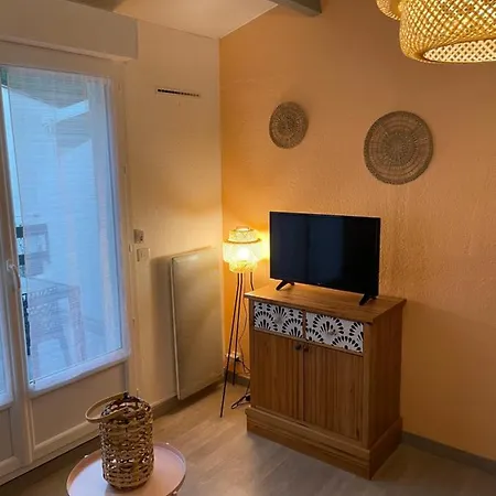 5 Personnes Piscine Pinede Et Appartement *