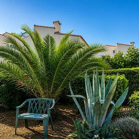 Apartment 5 Personnes Piscine Pinede Et *